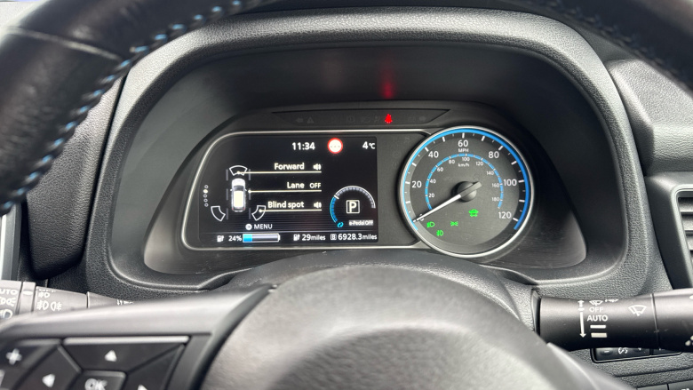 Nissan LEAF 110kW Acenta 39kWh 5dr Auto Electric Hatchback